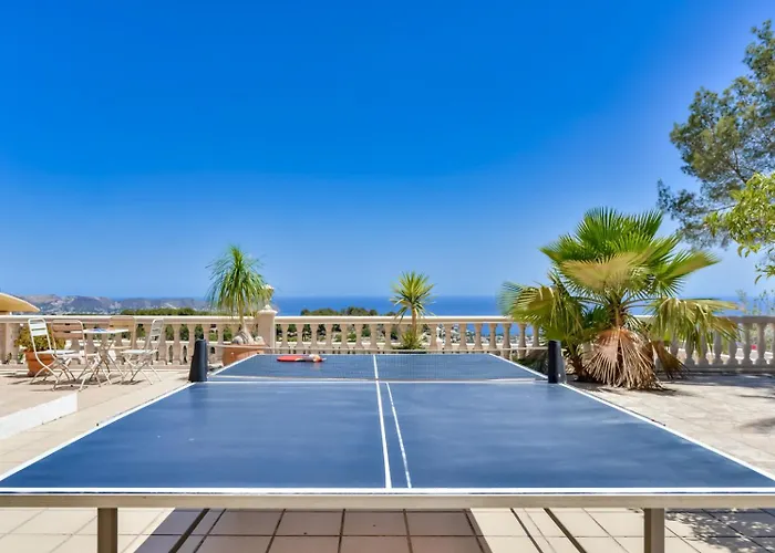 Guzman - Garrofer Villa *