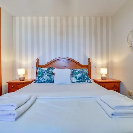 Guzman - Garrofer בניסה