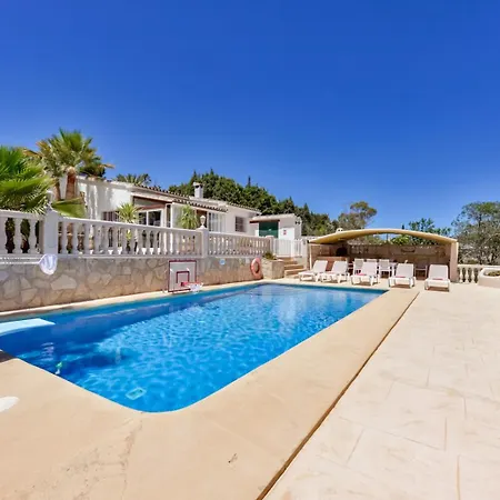 Guzman - Garrofer וילה בניסה